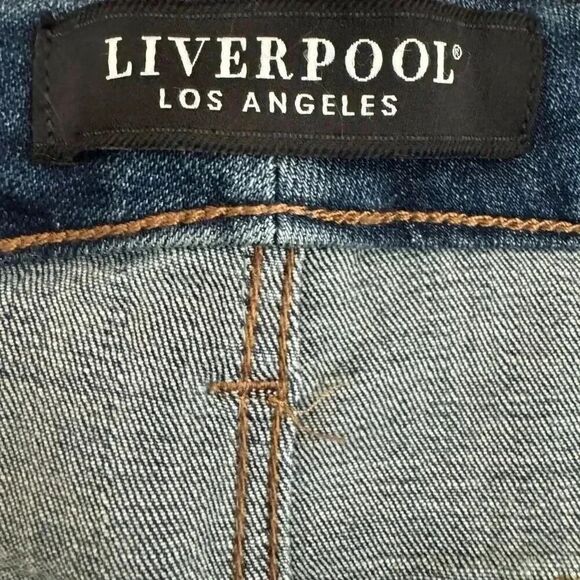 Liverpool Lucy High Rise Fly Button Bootcut Tall Long Dark Wash SZ 10 #2243 - Picture 8 of 14